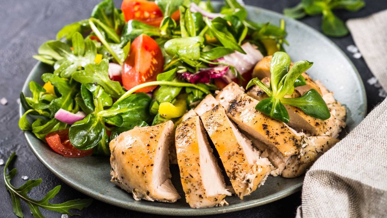 10 Healthy Recipes with Rotisserie Chicken for Quick and Easy Weeknight Dinners